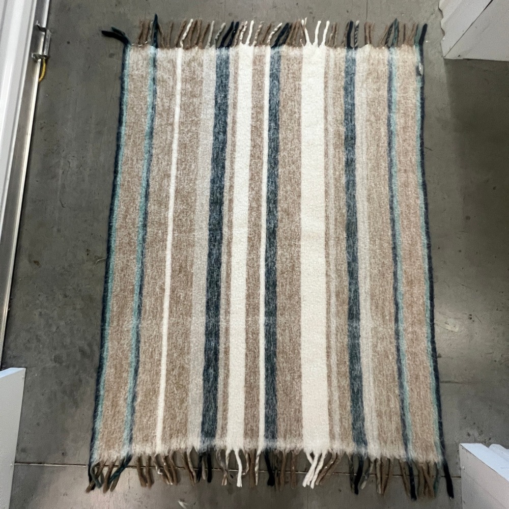 Broyhill Throw Blanket Brown Striped Acrylic Poly Wool Blend Tassel‎ Fringe Soft